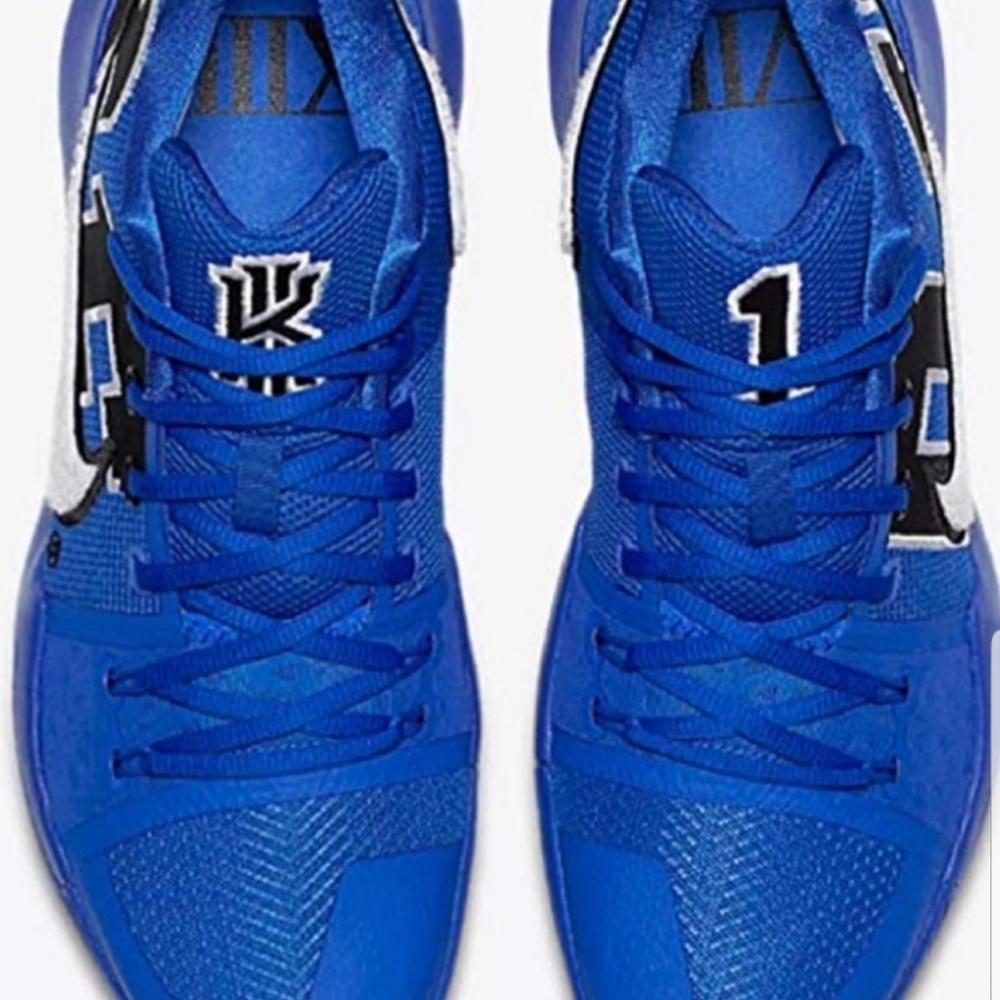 New, Authentic Nike Kyrie 3 Duke